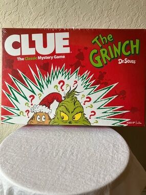 Hasbro: 2022 CLUE xThe Grinch Board Game- SEALED- Christmas/Holiday Family